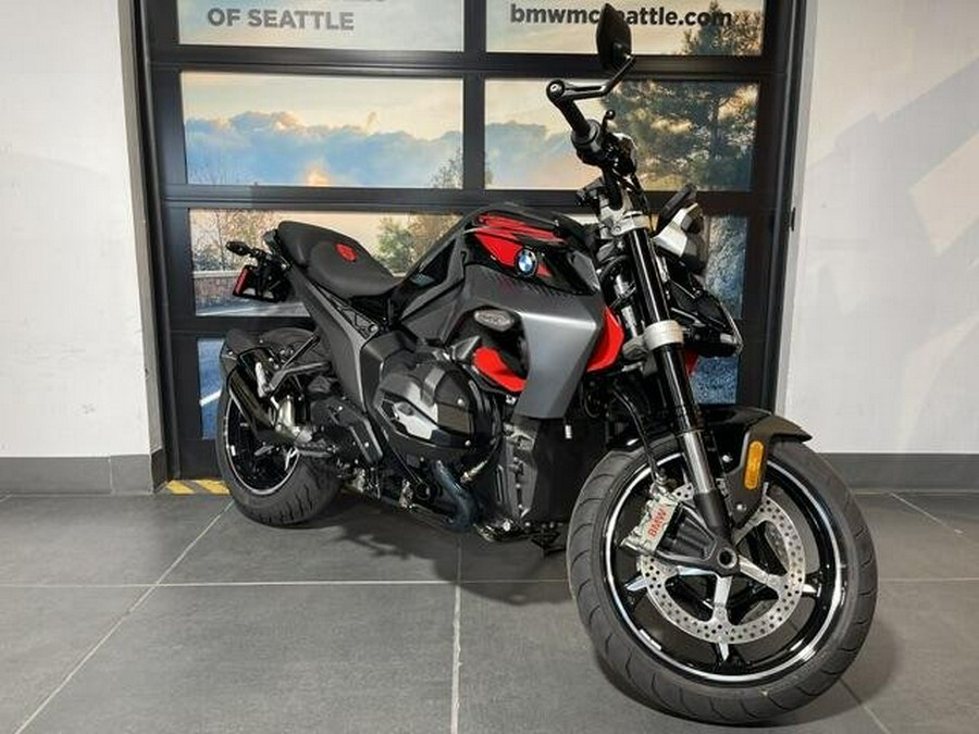 2026 BMW R 1300 R