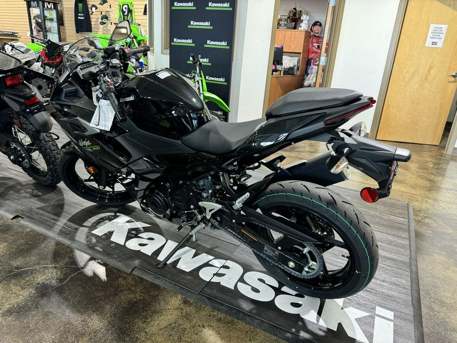 2024 Kawasaki Ninja® 500