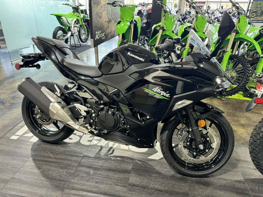 2024 Kawasaki Ninja® 500