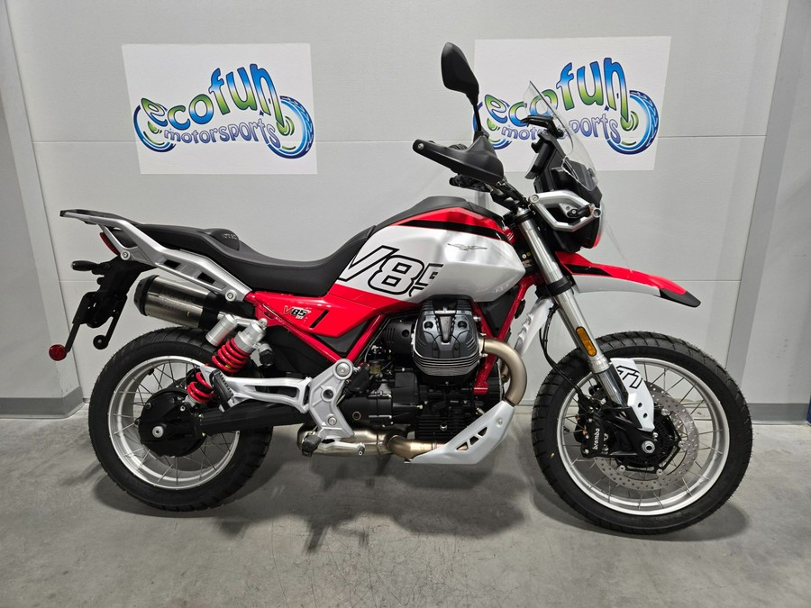 2025 Moto Guzzi V85 TT