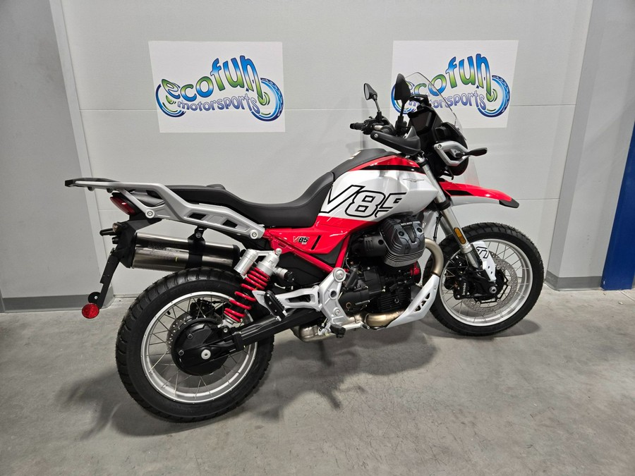 2025 Moto Guzzi V85 TT
