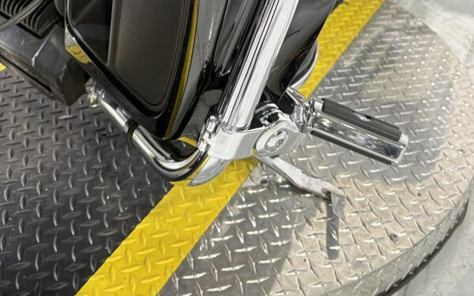 2014 Electra Glide Standard Police Black and White