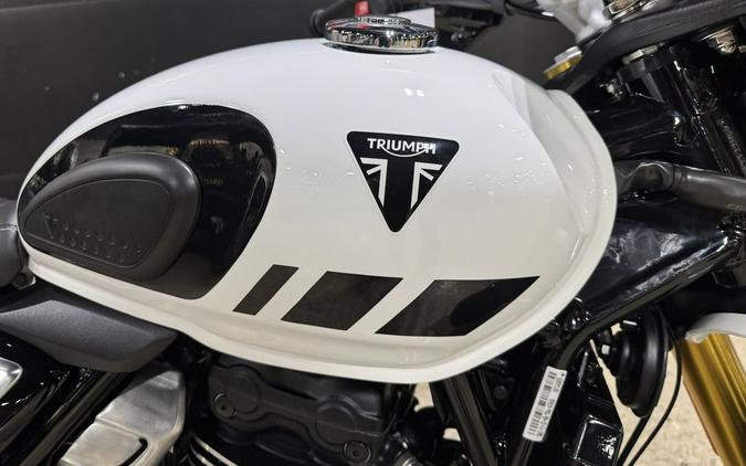 2026 Triumph Scrambler 400 XC Vanilla White