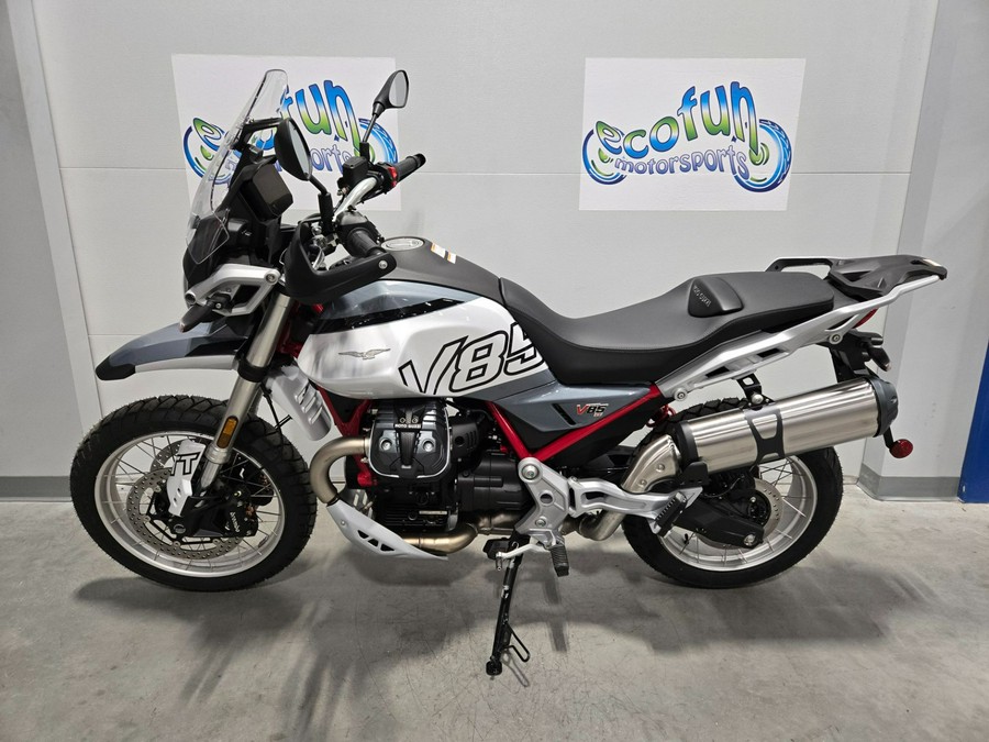 2025 Moto Guzzi V85 TT