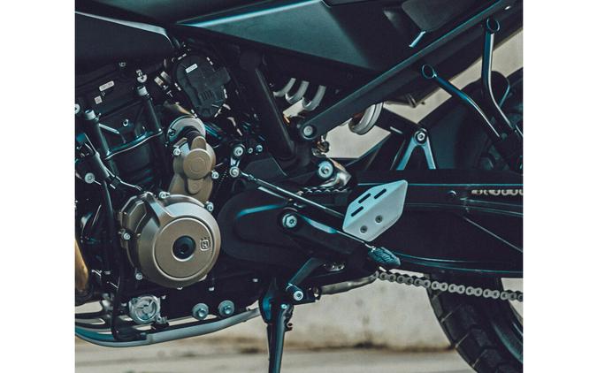 2025 Husqvarna Svartpilen 801