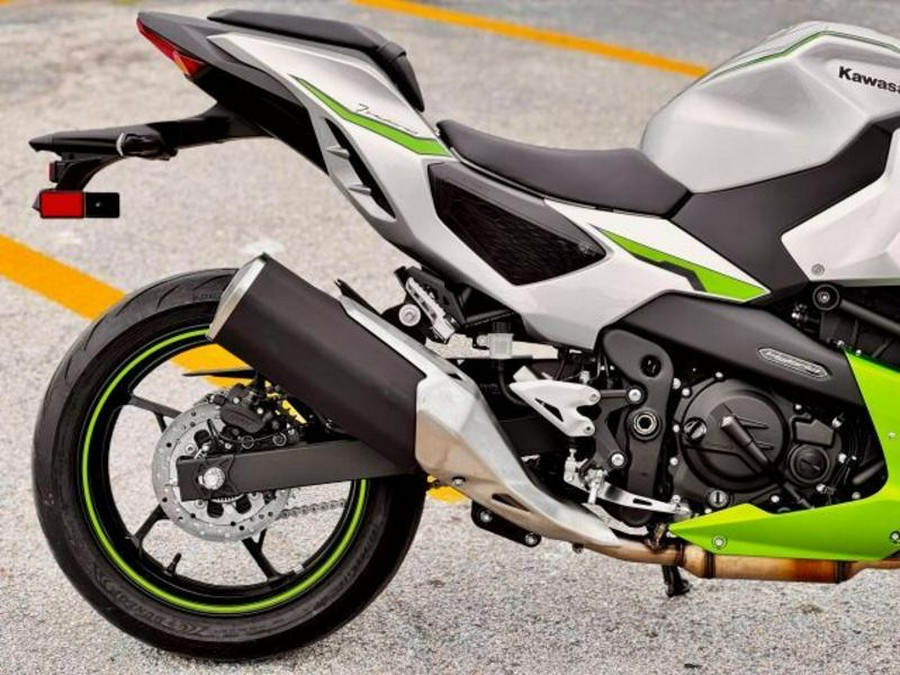 2024 Kawasaki CX500ARFNL Ninja 7 Hybrid (ABS)