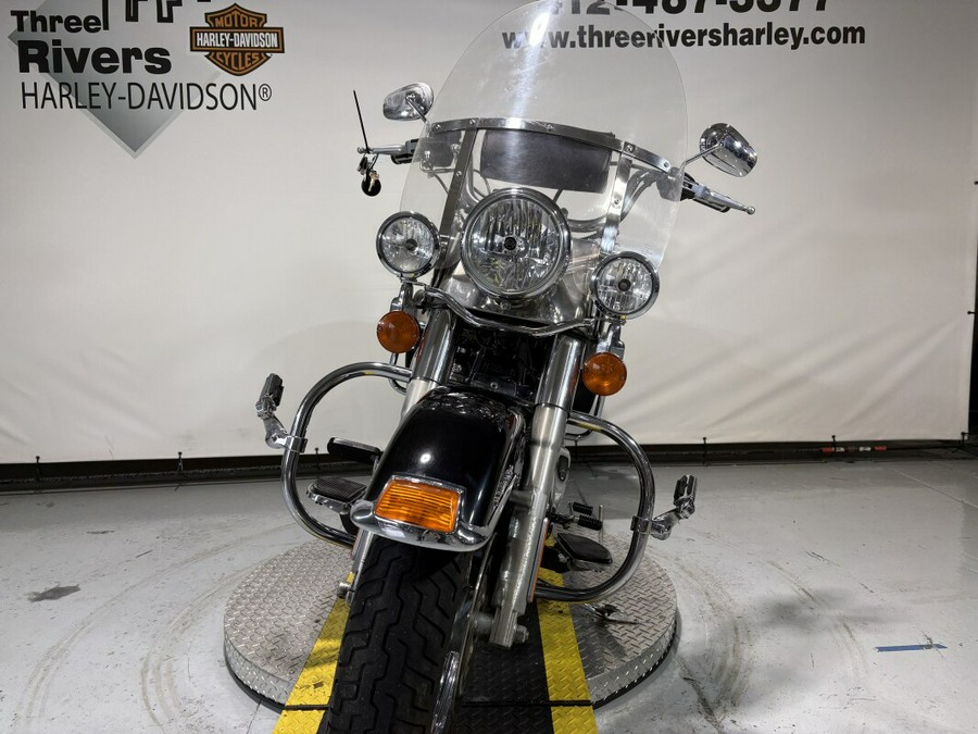 2008 Harley-Davidson® Heritage Softail® Classic Vivid Black