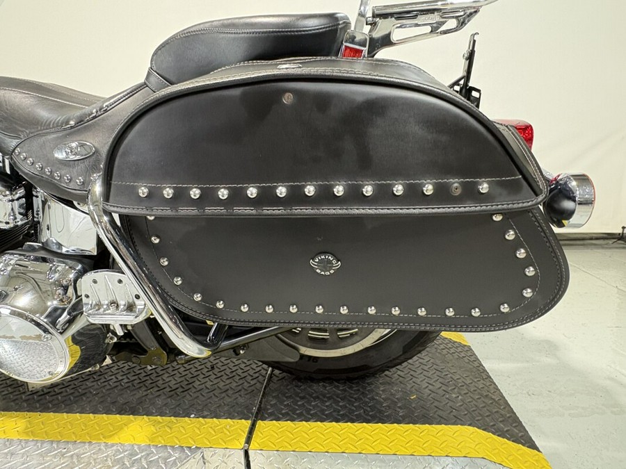 2008 Harley-Davidson® Heritage Softail® Classic Vivid Black