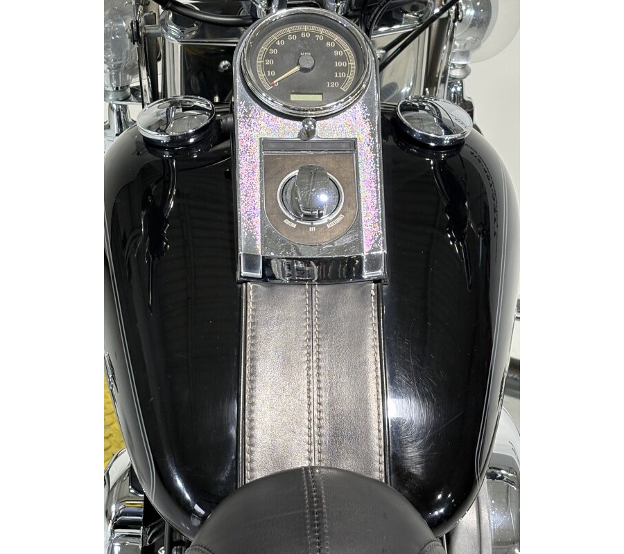 2008 Harley-Davidson® Heritage Softail® Classic Vivid Black