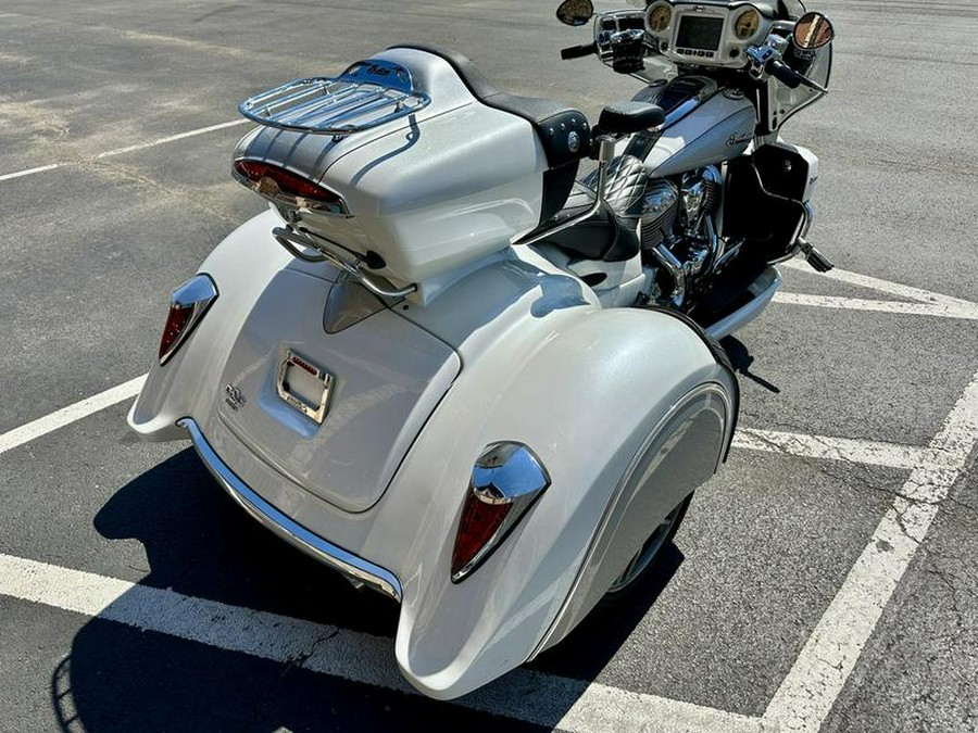 2018 Indian Motorcycle® Roadmaster® ABS Pearl White over Star Silver with CSC Arrow Trike Kit