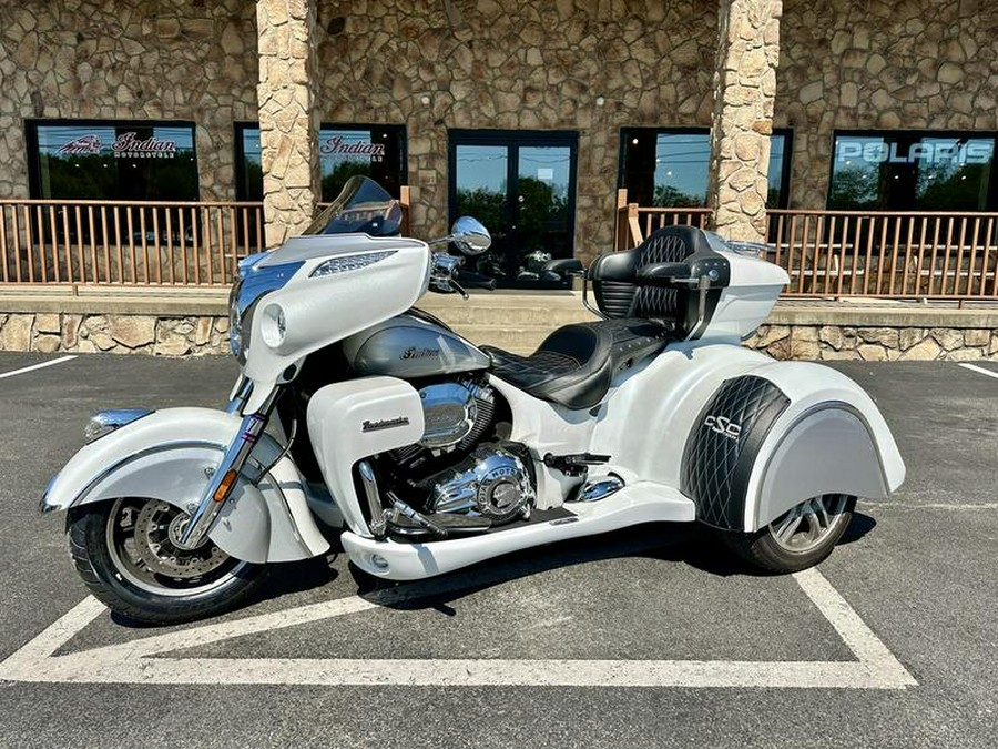 2018 Indian Motorcycle® Roadmaster® ABS Pearl White over Star Silver with CSC Arrow Trike Kit