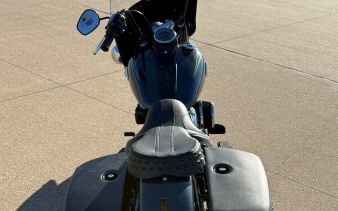 2025 Harley-Davidson Heritage Classic Iron Horse Metallic w/Laced Wheels