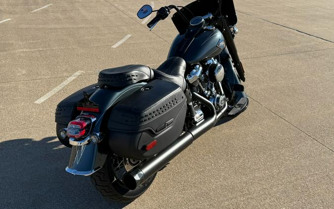 2025 Harley-Davidson Heritage Classic Iron Horse Metallic w/Laced Wheels