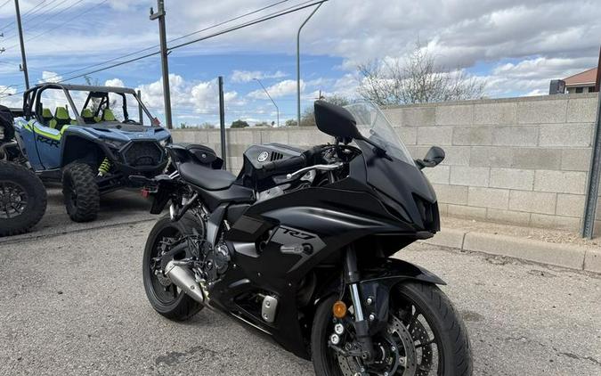 2025 Yamaha YZF-R7