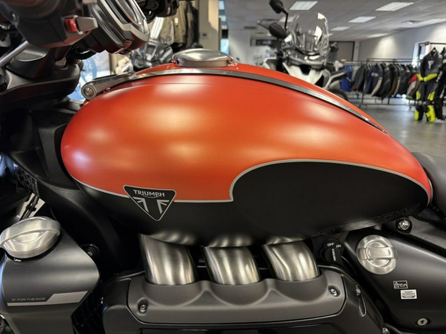 2026 Triumph Rocket 3 Storm R Satin Baja Orange Matt Sapphire