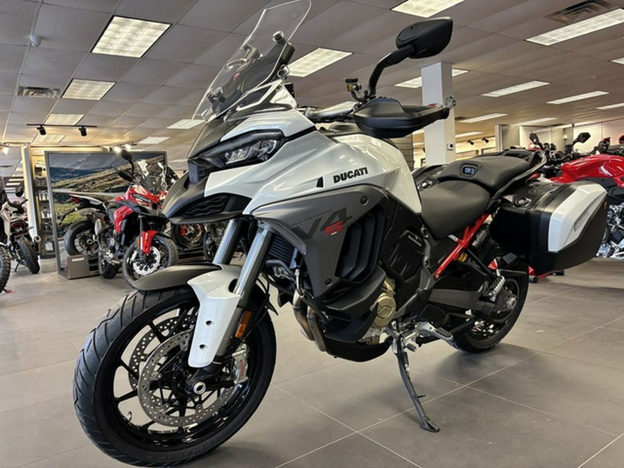 2026 Ducati Multistrada V4 S Travel & Radar Arctic White