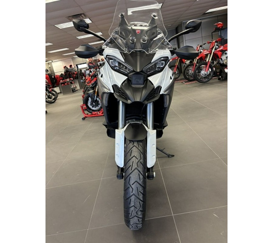 2026 Ducati Multistrada V4 S Travel & Radar Arctic White