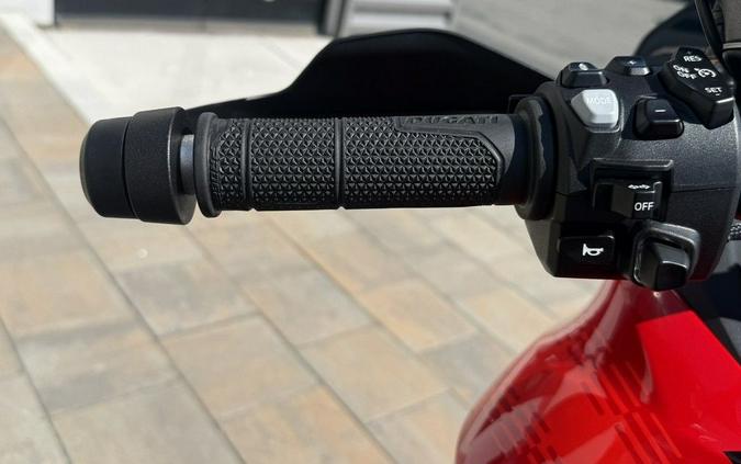 2027 Ducati V4 PIKES PEAK