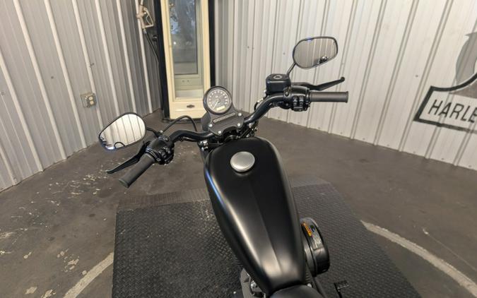 2022 Harley-Davidson IRON 883