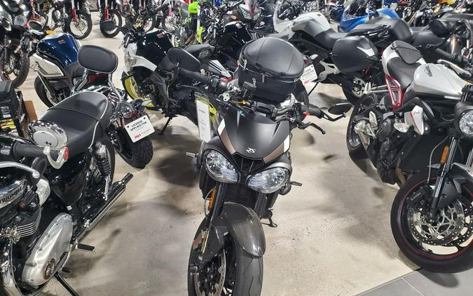 2020 Triumph Speed Triple RS Matte Jet Black