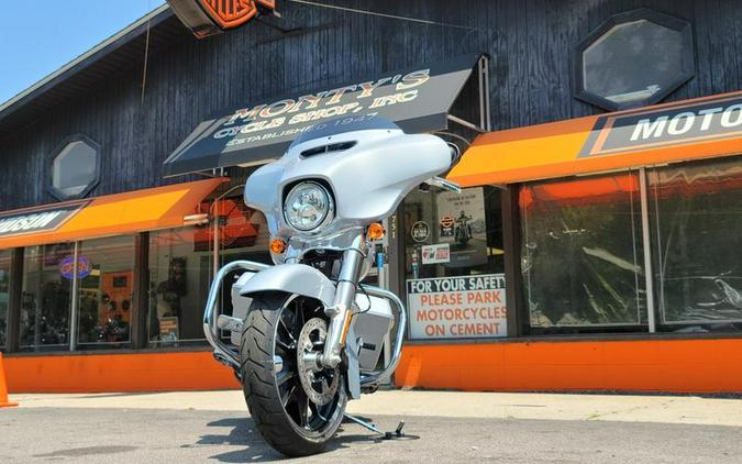 2023 Harley-Davidson® FLHX - Street Glide®