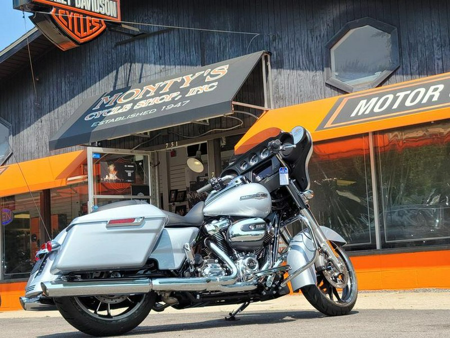 2023 Harley-Davidson® FLHX - Street Glide®