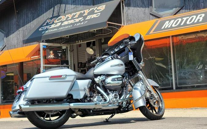 2023 Harley-Davidson® FLHX - Street Glide®