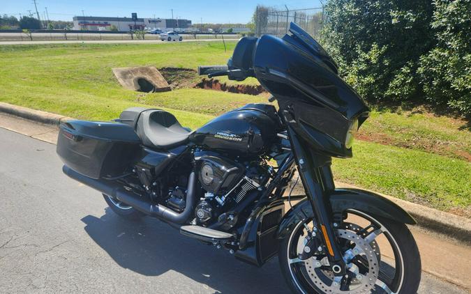 FLHX 2024 Street Glide®