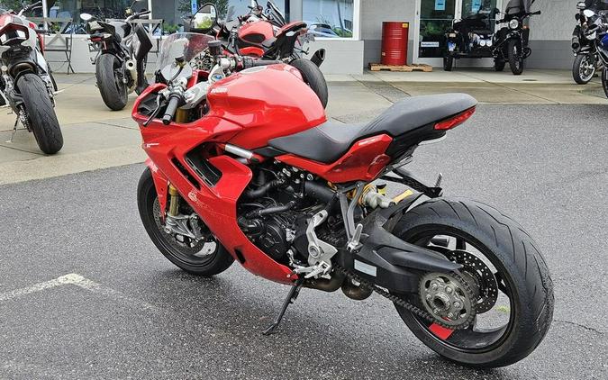 2022 Ducati SuperSport 950 S Ducati Red fairing