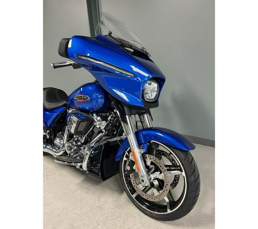 2025 Harley-Davidson® FLHX - Street Glide®