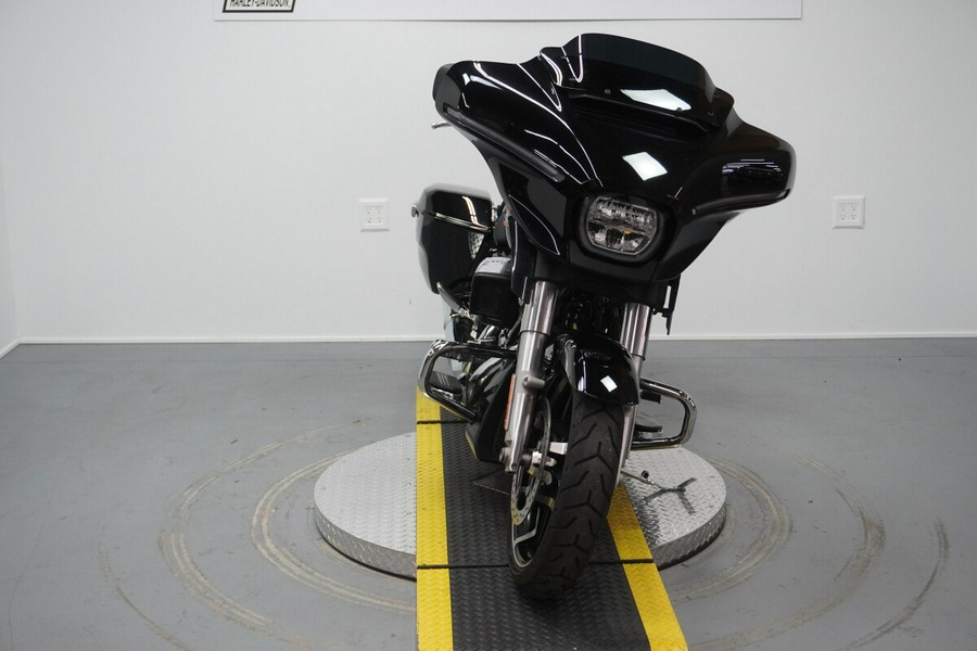 2024 Harley-Davidson® Street Glide® Vivid Black