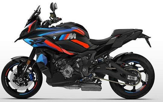 2026 BMW Motorrad M 1000 XR