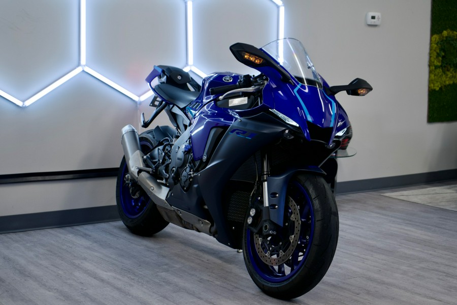 2023 Yamaha YZF-R1 YZF1000