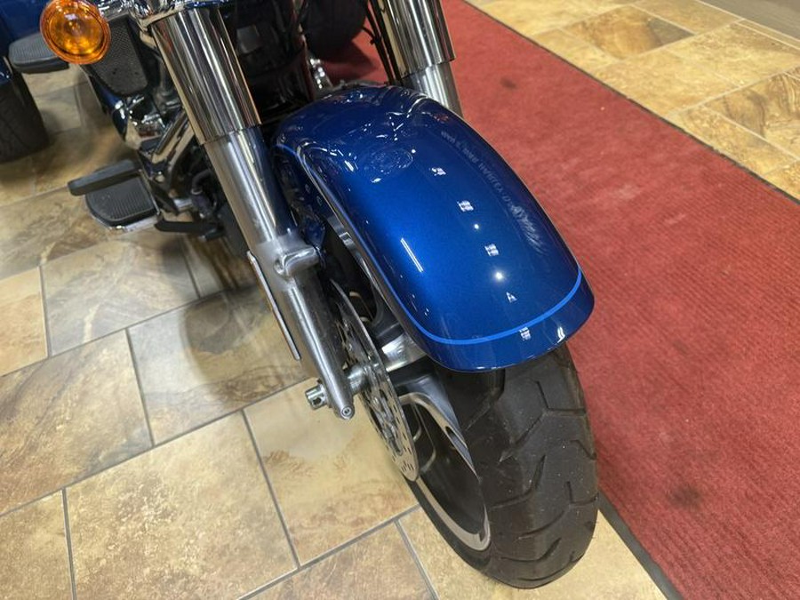 2022 Harley-Davidson® FLRT - Freewheeler®