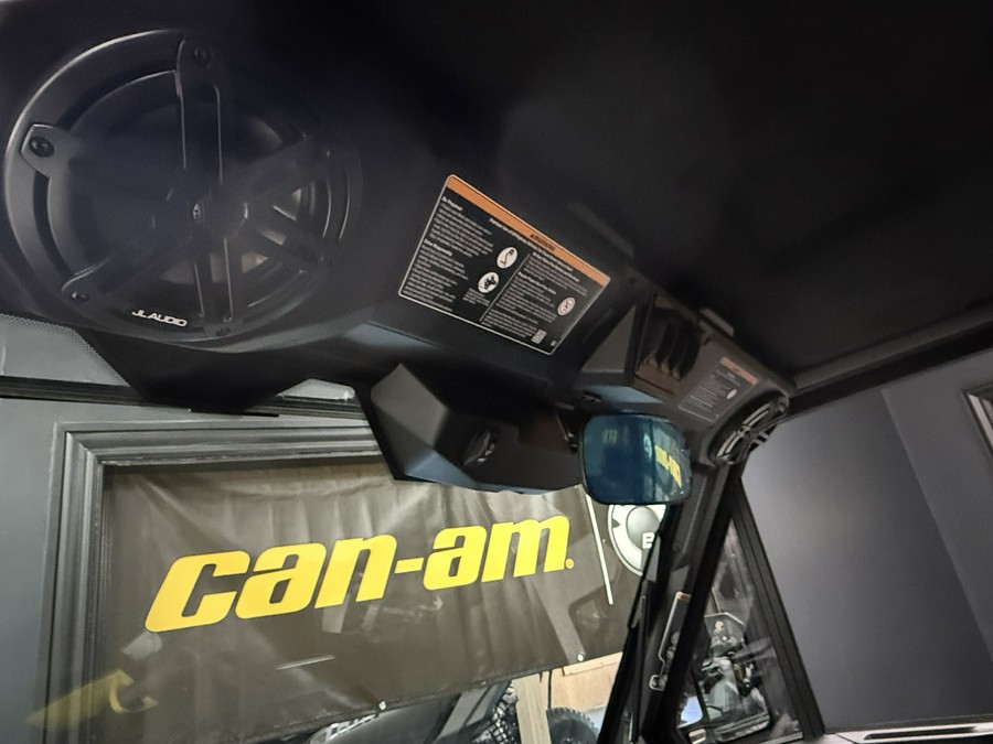 2026 Can-Am Defender Limited HD11