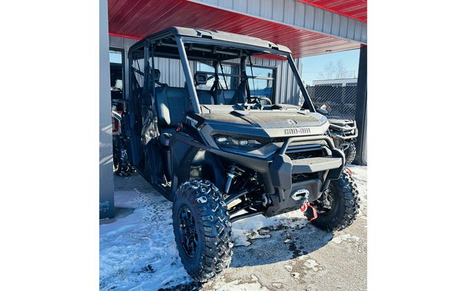 2026 Can-Am SSV DEF MAX XT 65 HD11 BK 26 XT HD11