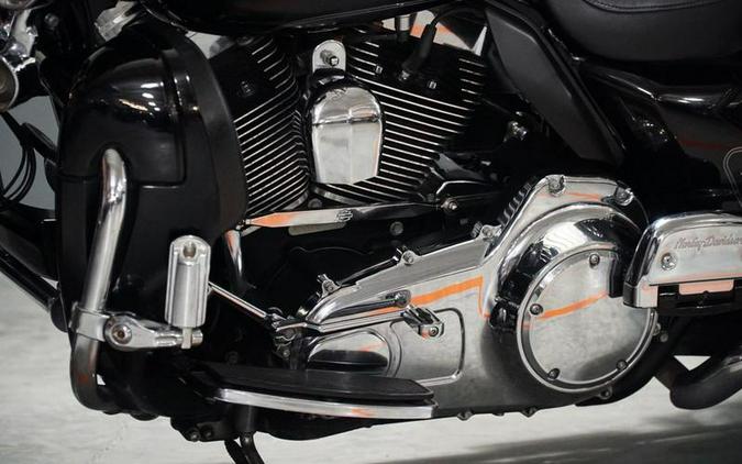 2009 Harley-Davidson® FLHTCU - Ultra Classic® Electra Glide®