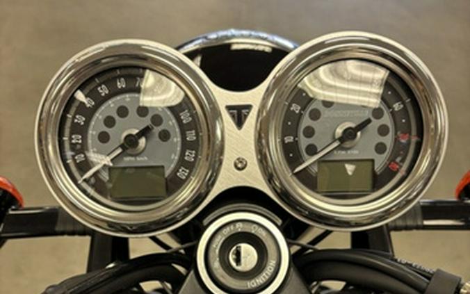 2025 Triumph Bonneville T100 Jet Black