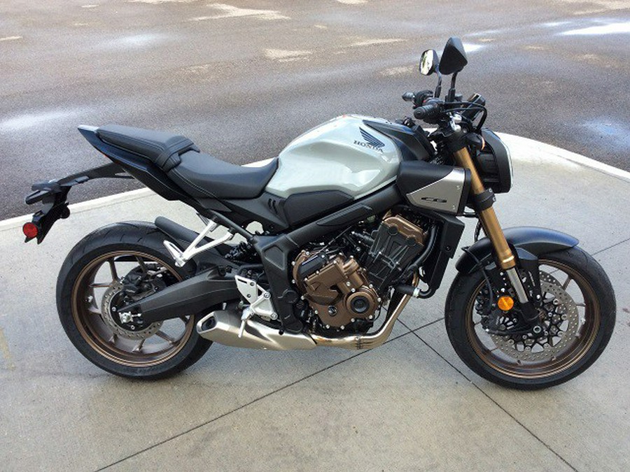 2024 Honda CB650RAC w/E-Clutch