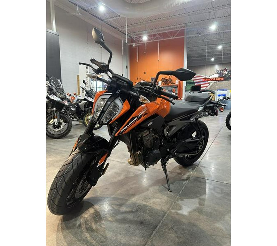 2023 KTM 790 Duke