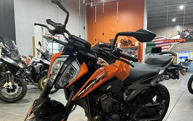 2023 KTM 790 Duke