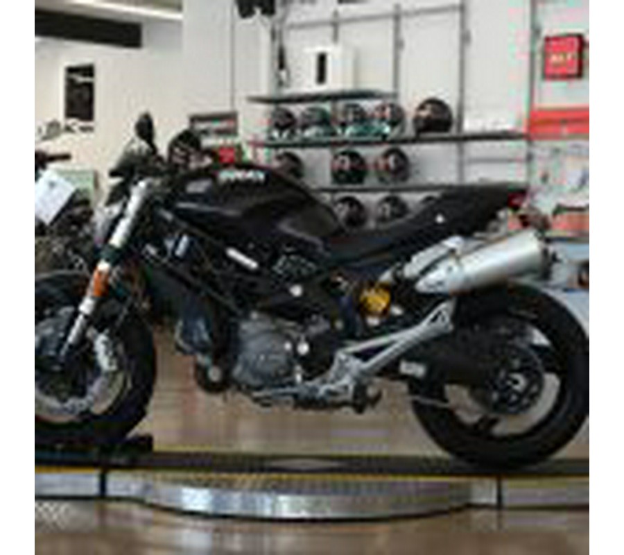 2009 Ducati Monster 696