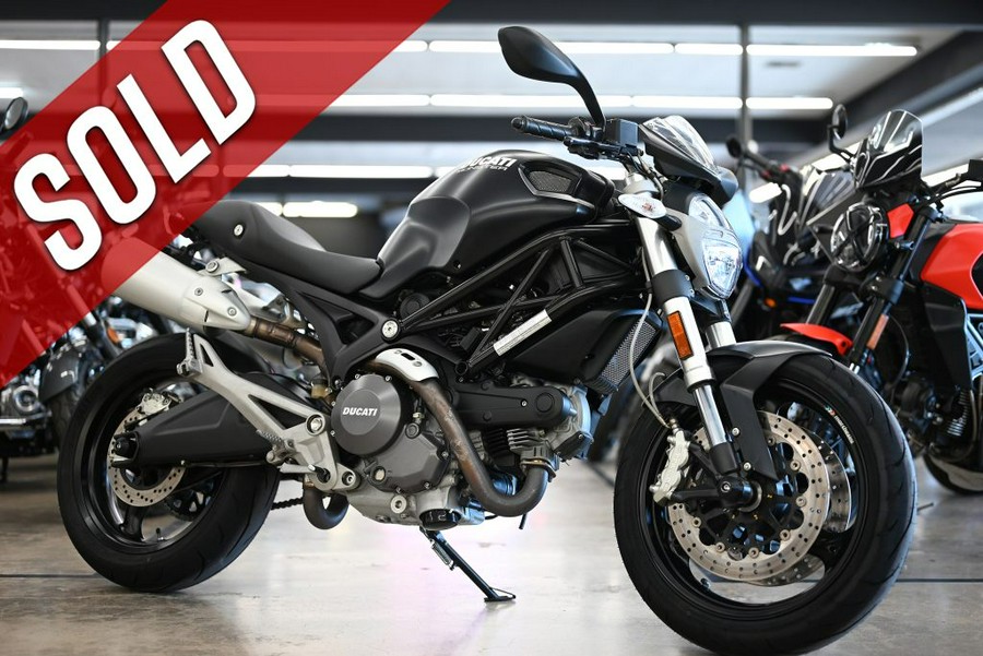2009 Ducati Monster 696