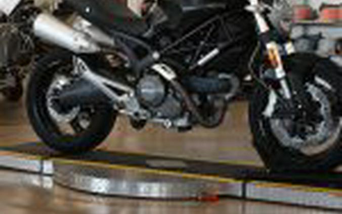 2009 Ducati Monster 696