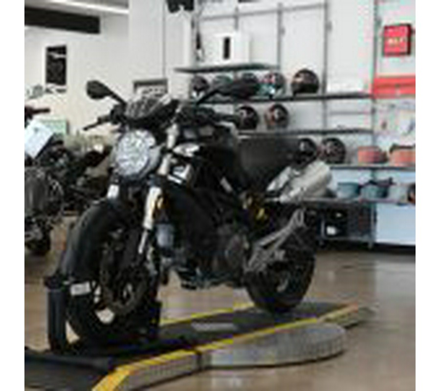 2009 Ducati Monster 696