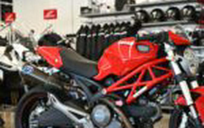 2009 Ducati Monster 696