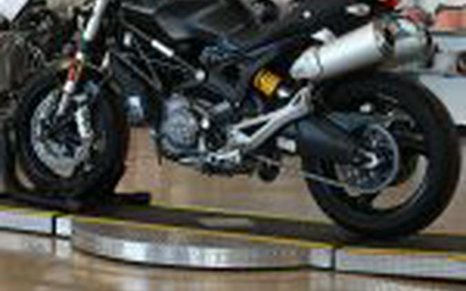 2009 Ducati Monster 696