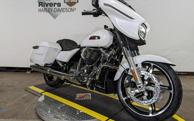 2024 Harley-Davidson Street Glide® White Onyx Pearl