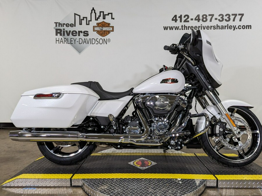 2024 Harley-Davidson Street Glide® White Onyx Pearl