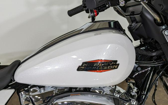 2024 Harley-Davidson Street Glide® White Onyx Pearl